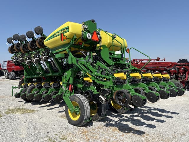 Image of John Deere 1795 equipment image 4