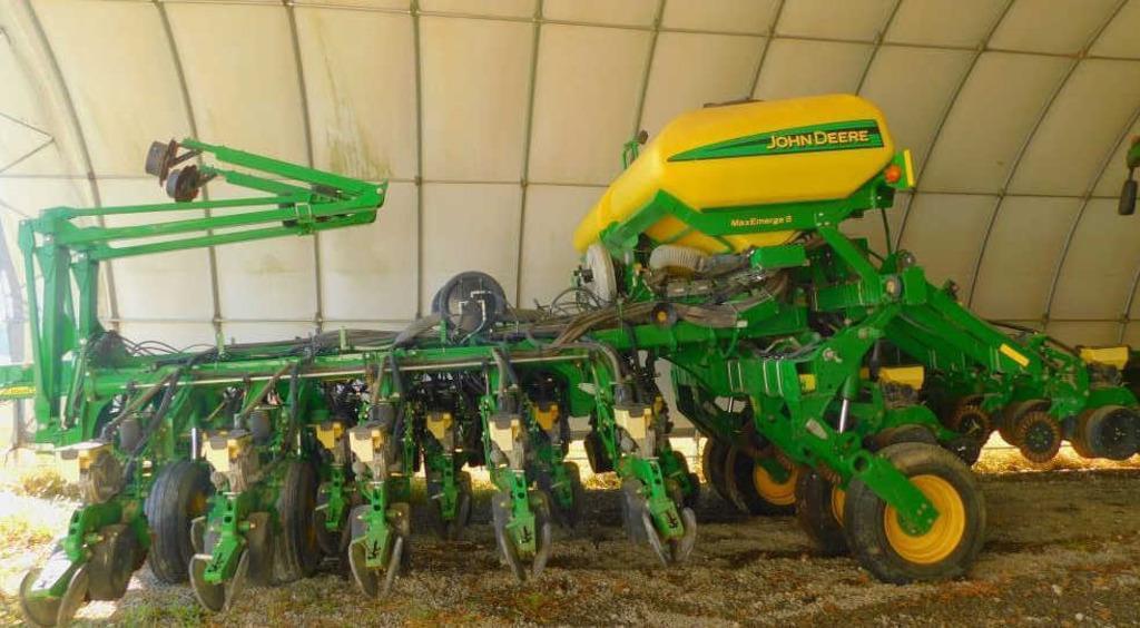 Image of John Deere 1795 Image 1