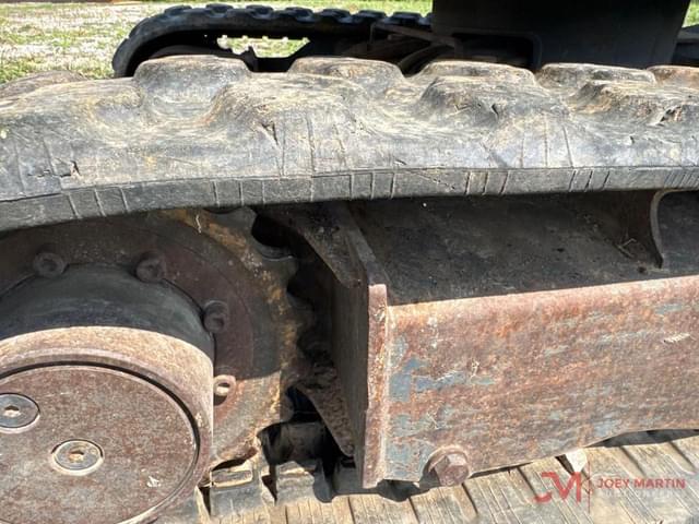 Image of John Deere 17D equipment image 4