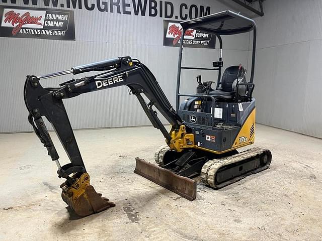Image of John Deere 17D equipment image 1