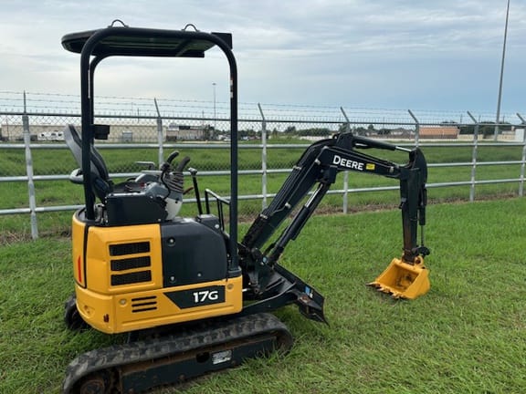 John Deere 17G Equipment Image0