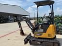 John Deere 17G Image