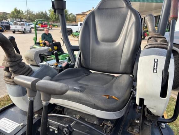 Image of John Deere 17G equipment image 3