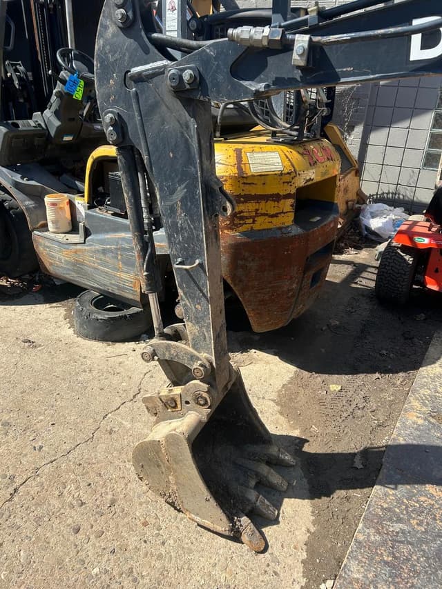 Image of John Deere 17G equipment image 2