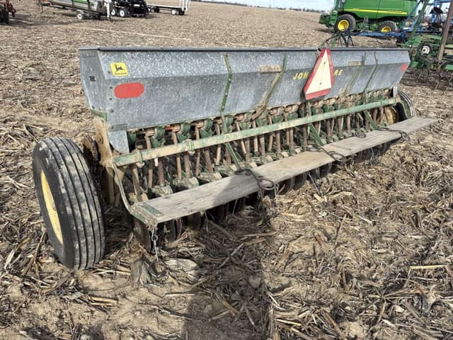 Image of John Deere 187B equipment image 2