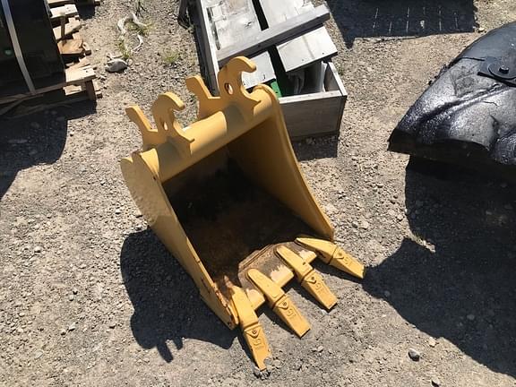 Image of John Deere Compact Excavator Bucket Image 0