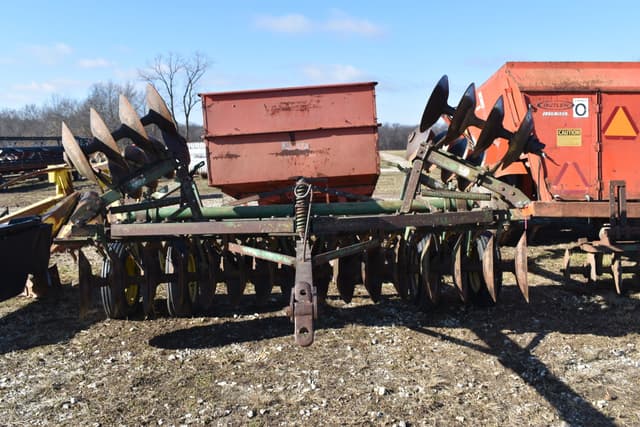 Image of John Deere H1110 equipment image 2