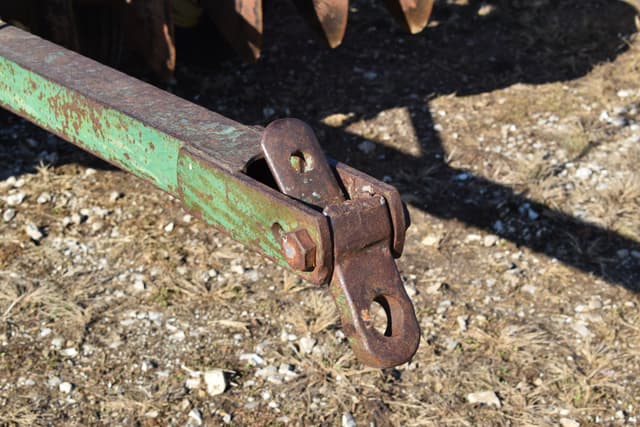 Image of John Deere H1110 equipment image 4