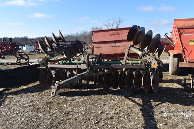 Image of John Deere H1110 equipment image 1