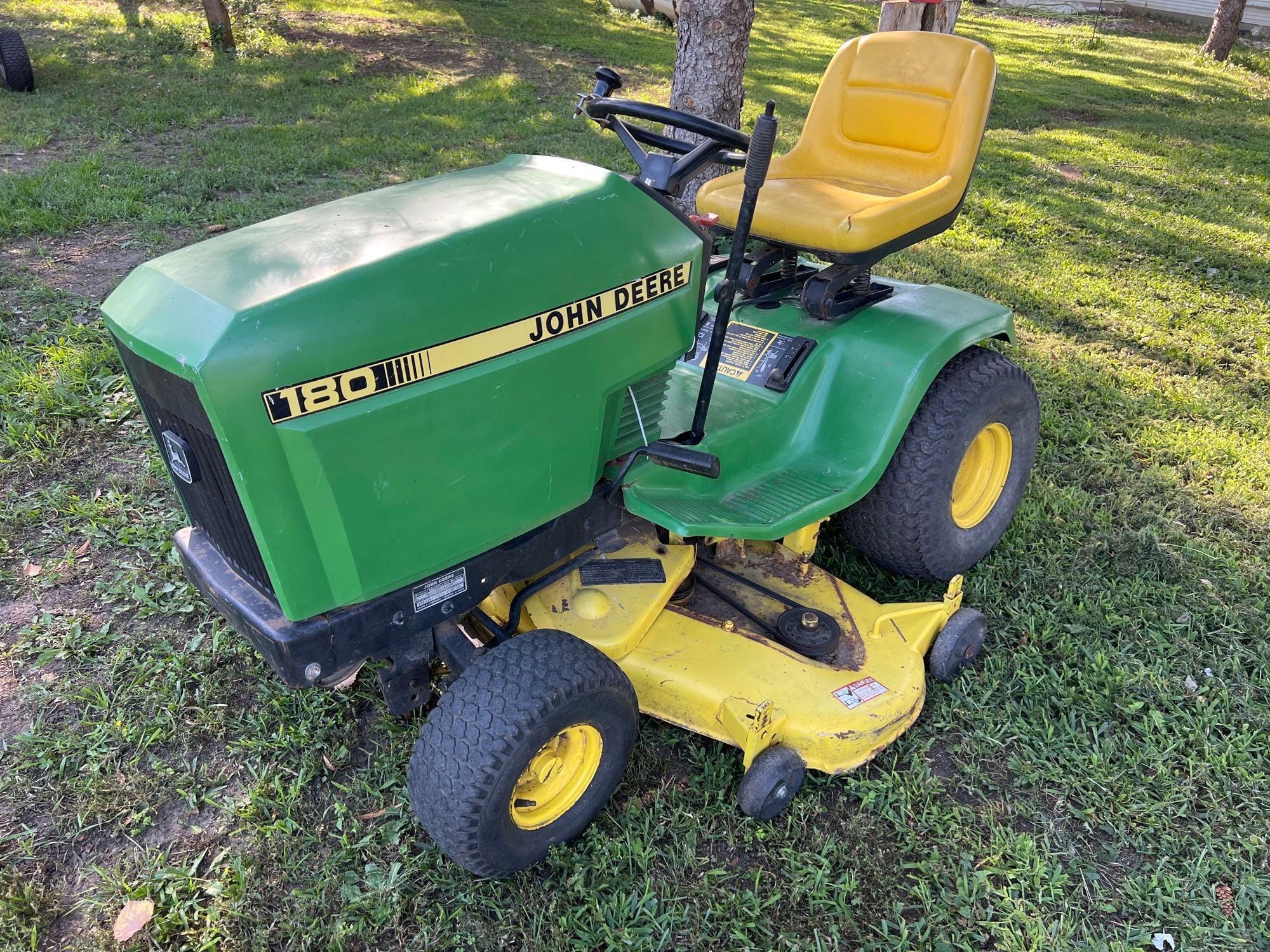 Main image John Deere 180