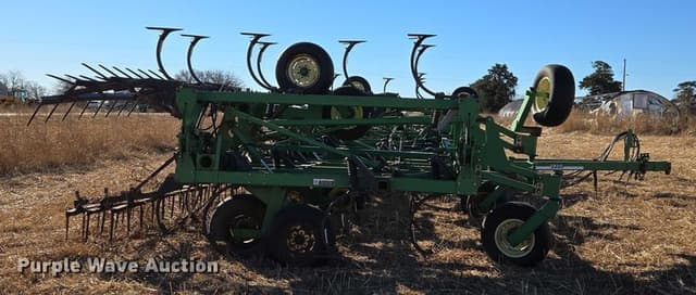 Image of John Deere 1810 equipment image 3