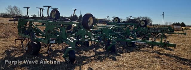 Image of John Deere 1810 equipment image 2