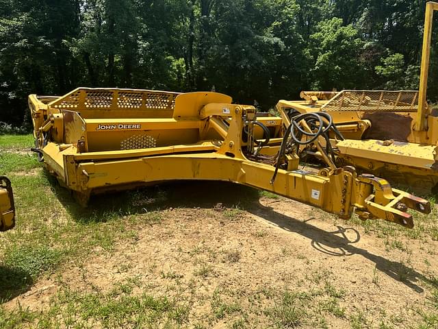 Image of John Deere 1812C equipment image 1