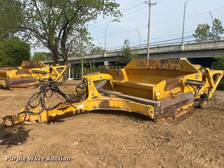 Image of John Deere 1812C Primary image