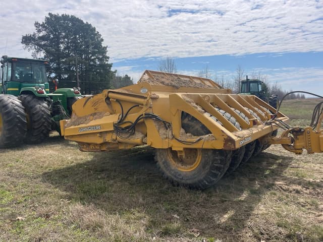 Image of John Deere 1814C equipment image 1