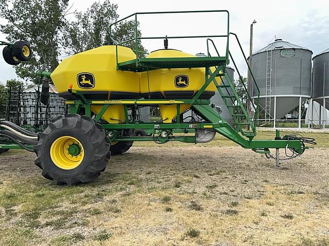 Image of John Deere 1830 equipment image 3