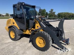 John Deere 184G Image