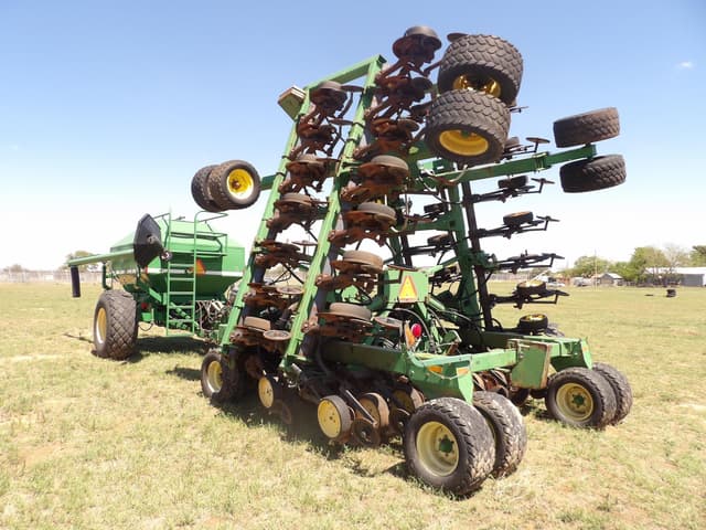 Image of John Deere 1850 equipment image 4