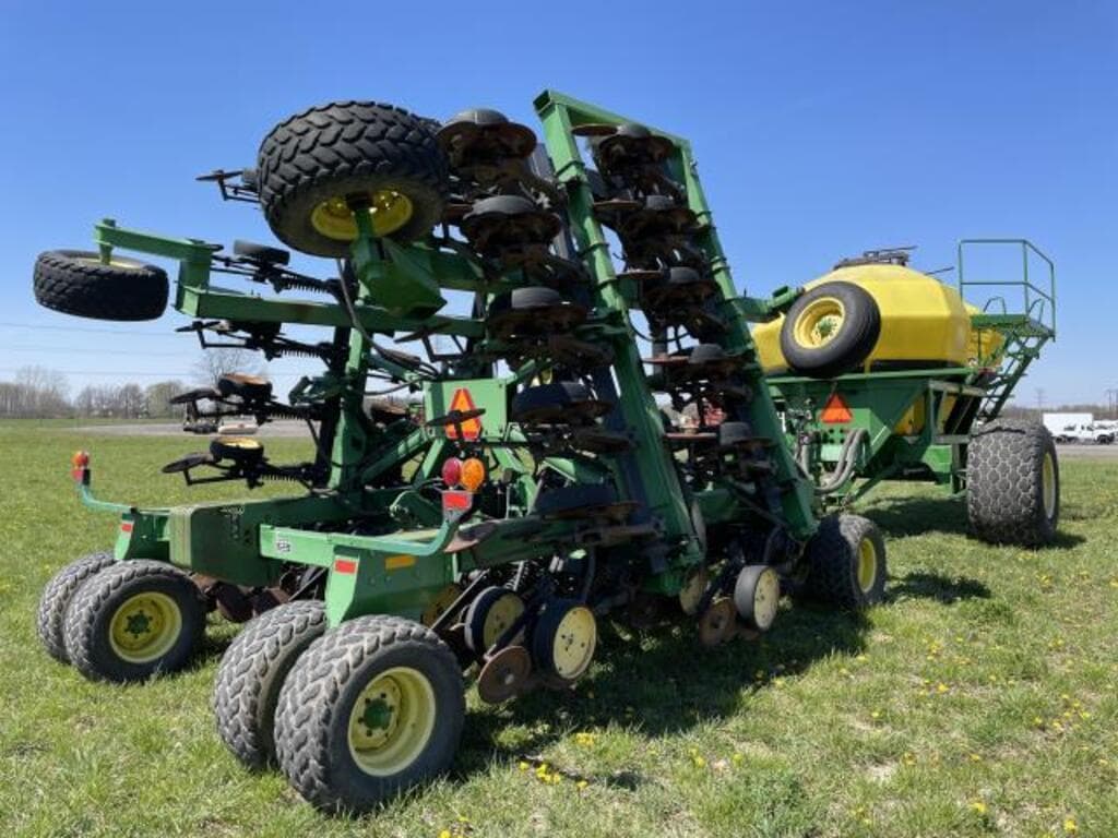 John Deere 1850 Planting Air Seeders or Carts for Sale Tractor Zoom
