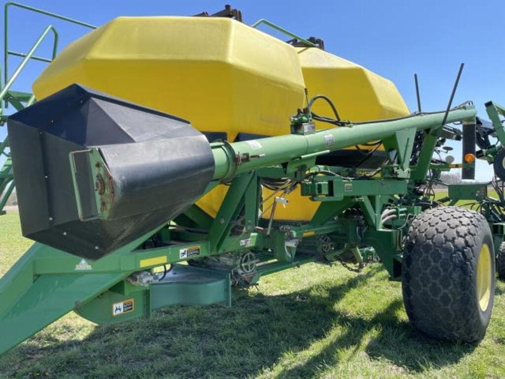 John Deere 1850 Planting Air Seeders or Carts for Sale Tractor Zoom