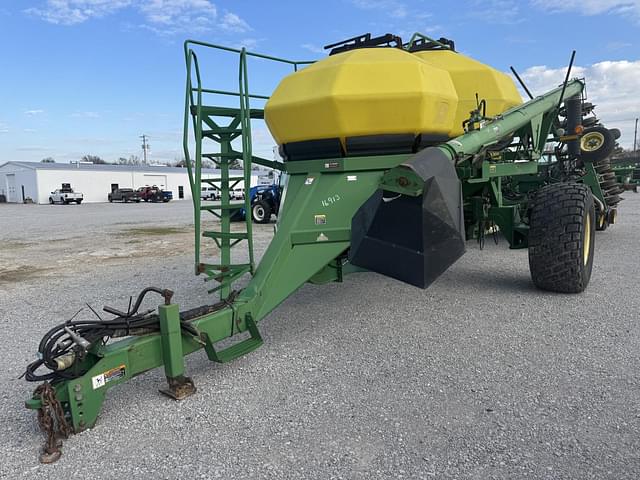 Image of John Deere 1850 equipment image 1