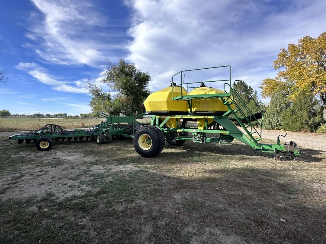 Image of John Deere 1850 Primary image
