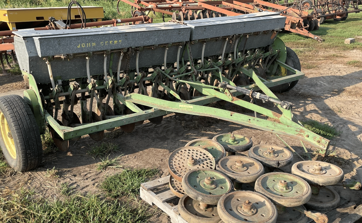 Main image John Deere 187B