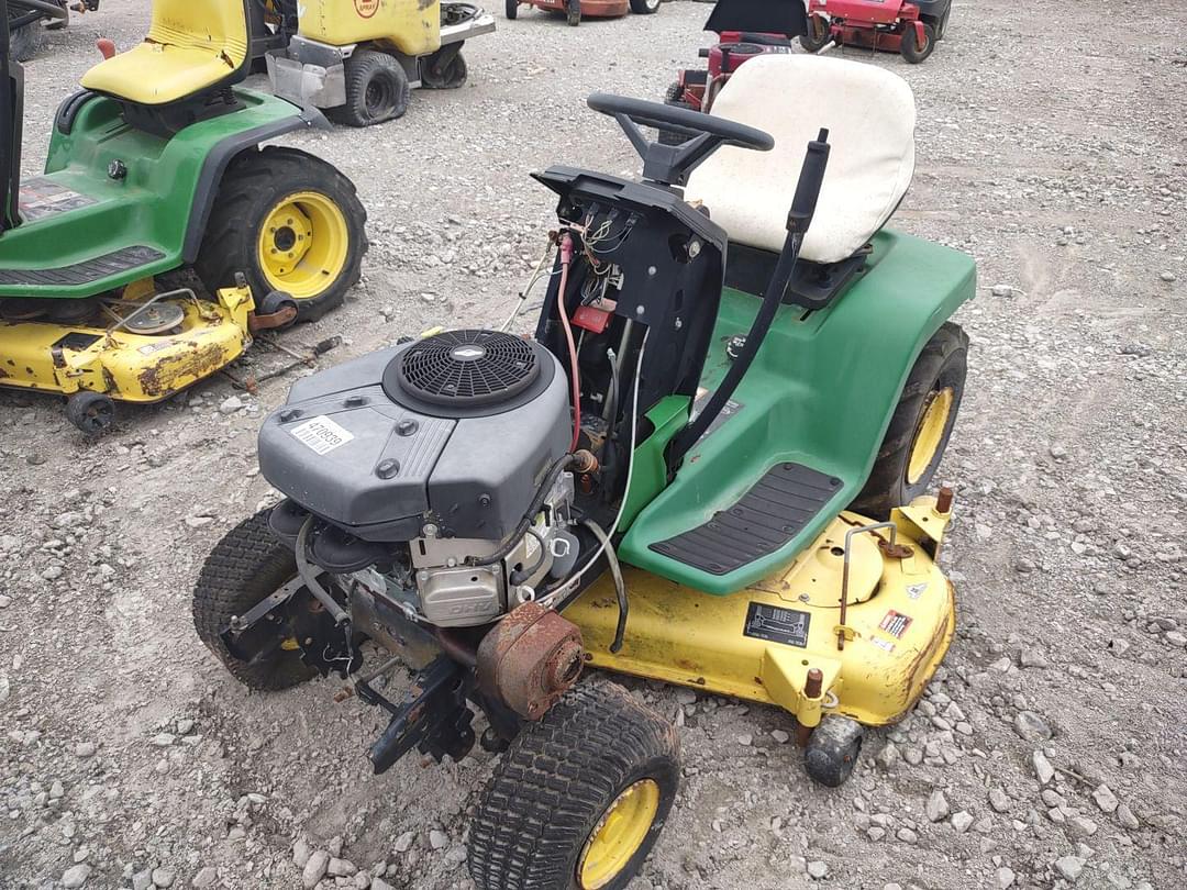 Image of John Deere LX188 Primary image