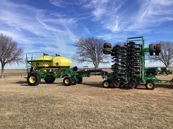 Image of John Deere 1890 equipment image 2