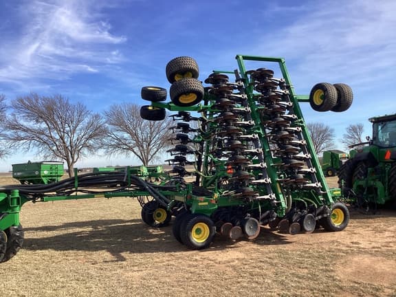 Image of John Deere 1890 equipment image 3