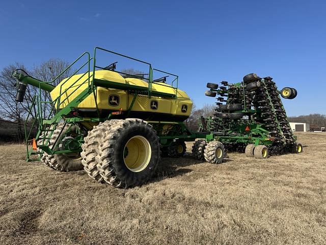 Image of John Deere 1890 equipment image 2