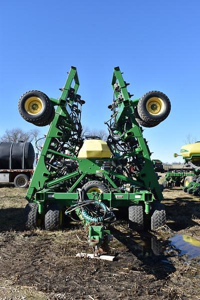 Image of John Deere 1890 equipment image 1