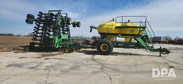 John Deere 1890 Equipment Image0