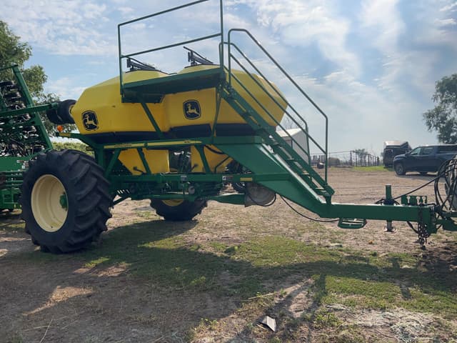 Image of John Deere 1890 equipment image 3