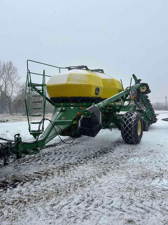 Image of John Deere 1890 equipment image 1