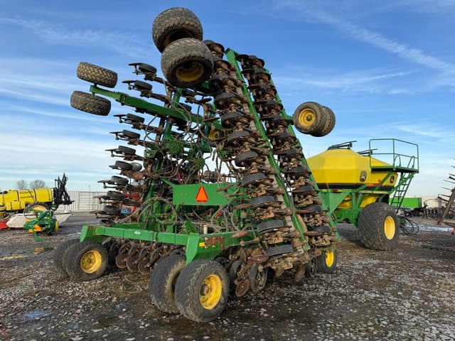 Image of John Deere 1890 equipment image 2