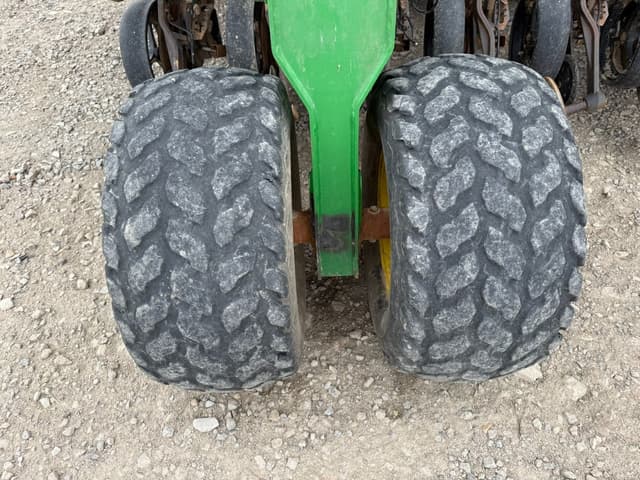 Image of John Deere 1890 equipment image 4