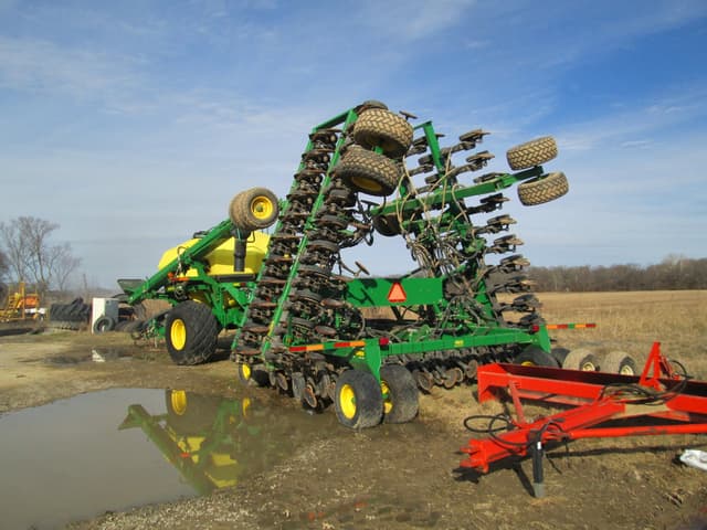 Image of John Deere 1890 equipment image 3