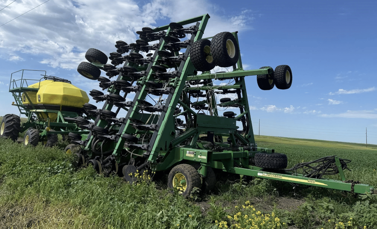 John Deere 1895 Equipment Image0