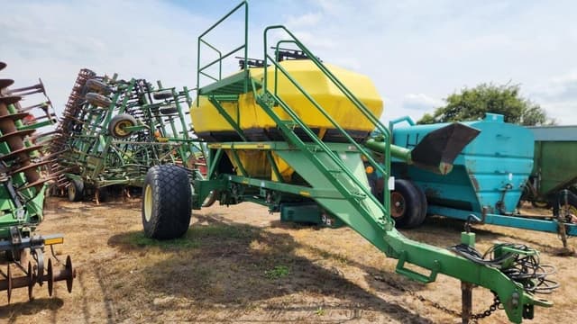 Image of John Deere 1900 equipment image 1