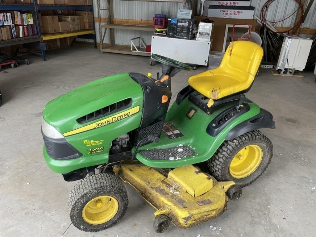 Image of John Deere 190C Primary image