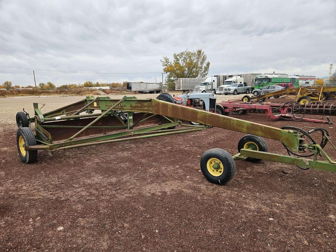 Image of John Deere 1935 Primary image