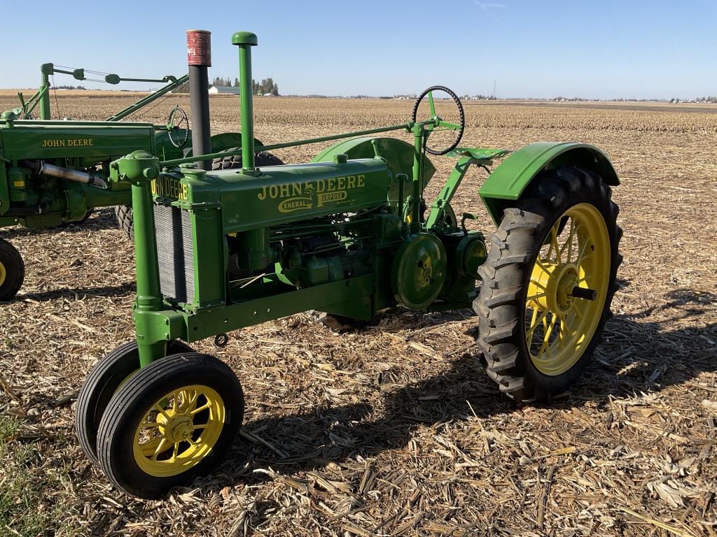 Main image John Deere B