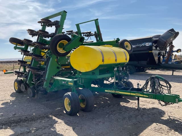 Image of John Deere 1990 equipment image 2