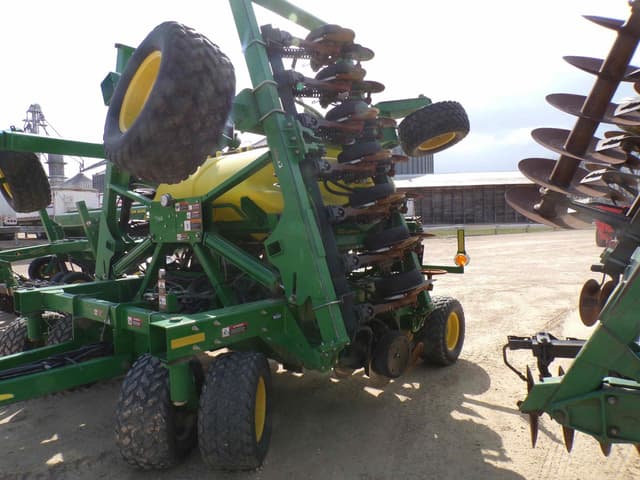 Image of John Deere 1990 equipment image 3