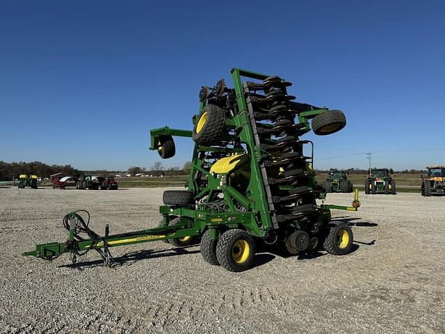 Image of John Deere 1990 equipment image 1