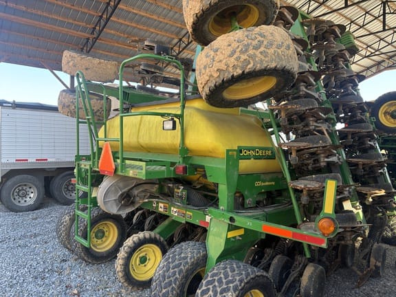 2010 John Deere 1990 Equipment Image0