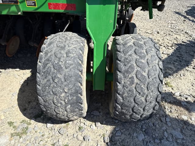 Image of John Deere 1990 equipment image 4