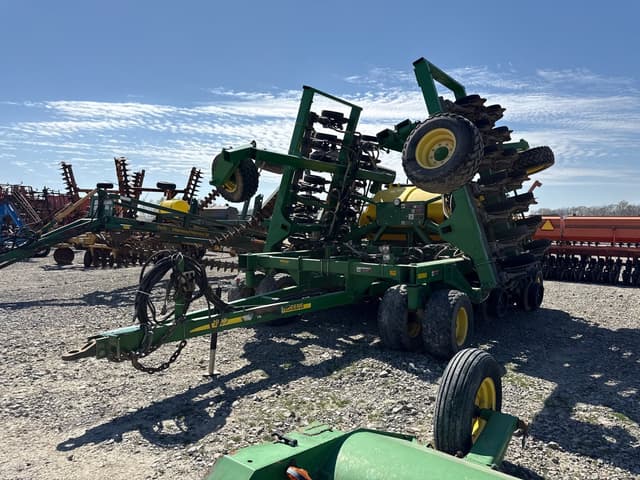 Image of John Deere 1990 equipment image 1