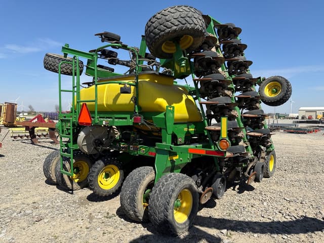 Image of John Deere 1990 equipment image 3